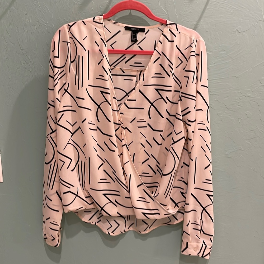 Abstract print top